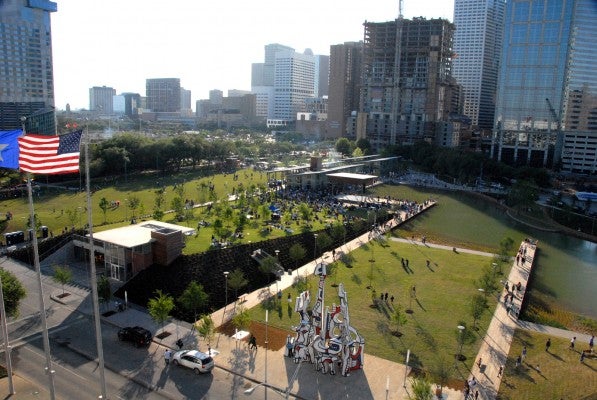 Discovery_Green_01_sm