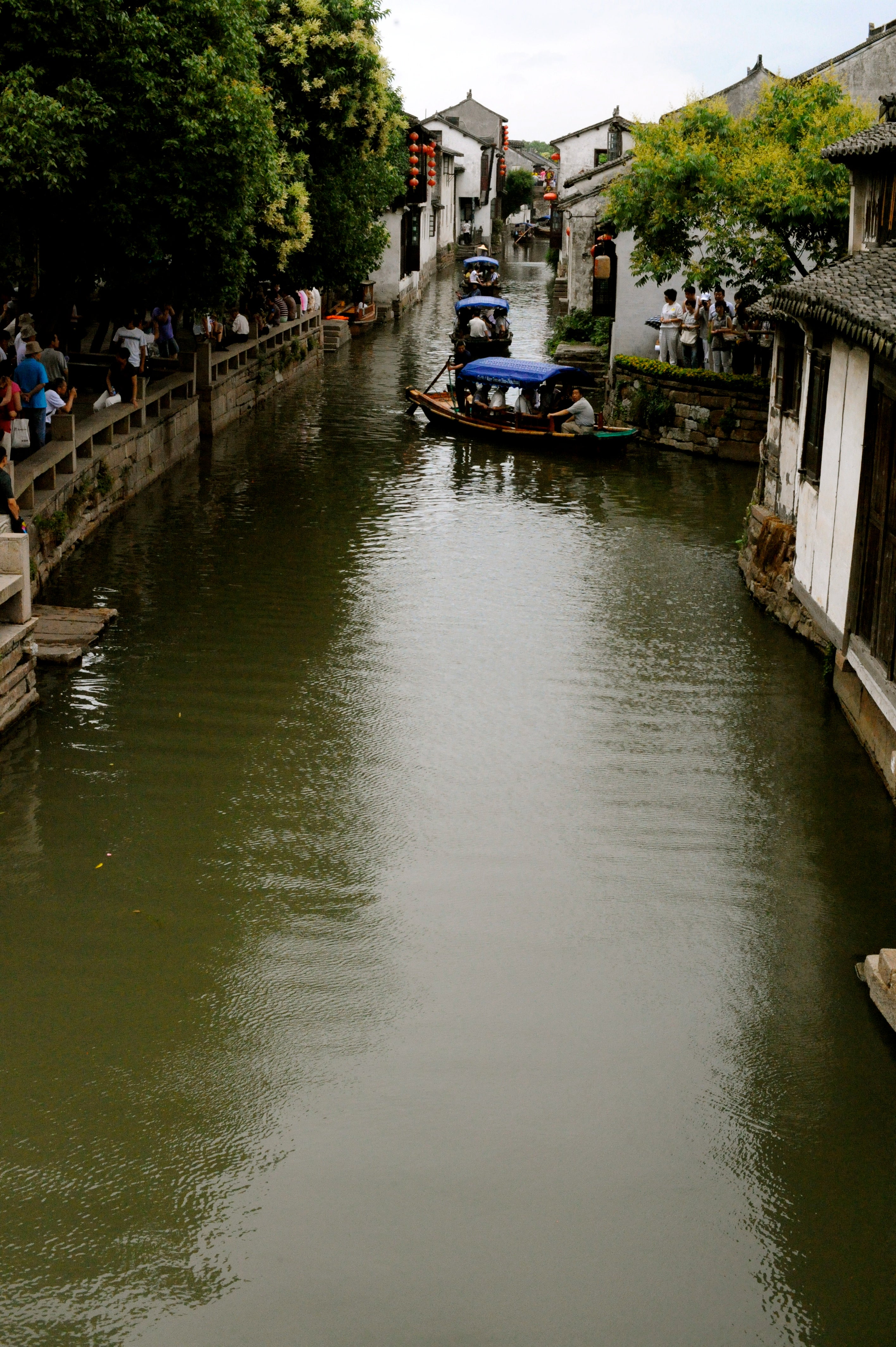 There is a quiet serenity away from the center of Zhouzhuang.