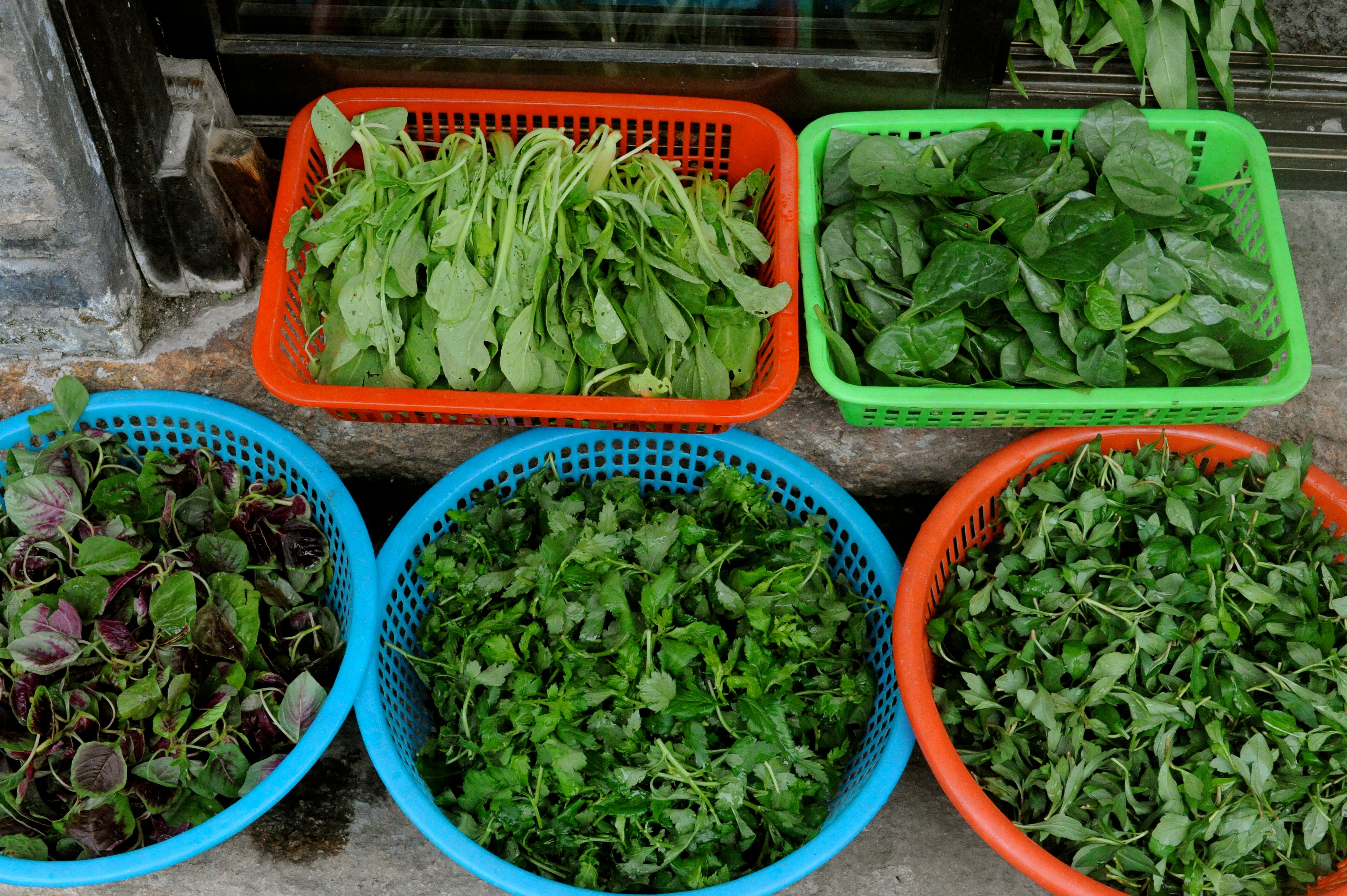 I am actually getting to the point I prefer those colorful plastic containers in the market to the traditional straw ones.