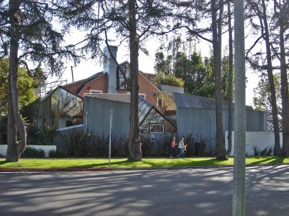 Gehry_House_-_IK’s World Trip