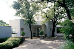 Concrete House in Austin, Texas by architect Larry Speck