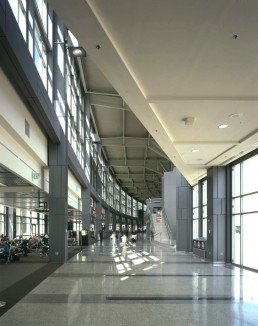 Austin Bergstrom International Airport in Austin, Texas by architect Larry Speck