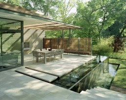 House on Turtle Creek in Dallas, Texas by architect Larry Speck