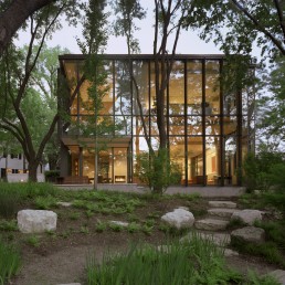 House on Turtle Creek in Dallas, Texas by architect Larry Speck