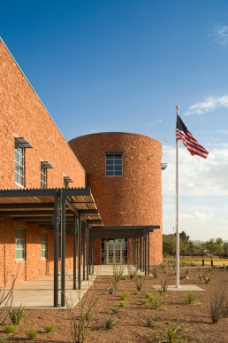 U.S. Federal Courthouse in Alpine, Texas by architect Larry Speck