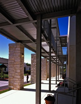 Trinity Episcopal School in Austin, Texas by architect Larry Speck