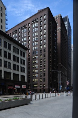 Monadnock Building in Chicago, Illinois by architects Burnham & Root, Holabird & Roche
