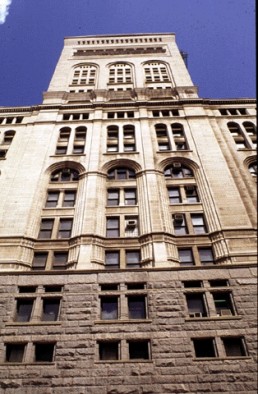 Auditorium Building in Chicago, Illinois by architect Luis Sullivan