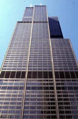 Sears Tower in Chicago, Illinois by architect Skidmore Owings and Merrill