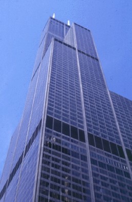 Sears Tower in Chicago, Illinois by architect Skidmore Owings and Merrill