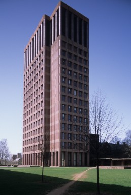 Kline Biology Tower and Library in New Haven, Connecticut by architect Philip Johnson