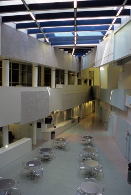 Aronoff Center for Design and Art in Cincinnati, Ohio by architect Peter Eisenman