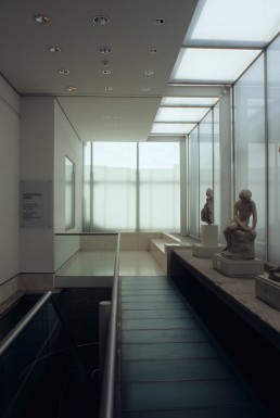 Sackler Galleries in London, Britain by architect Norman Foster