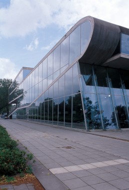 Educatorium at the University of Uithof in Utrecht, Netherlands by architects Rem Koolhaas, Office for Metropolitan Architecture, OMAX
