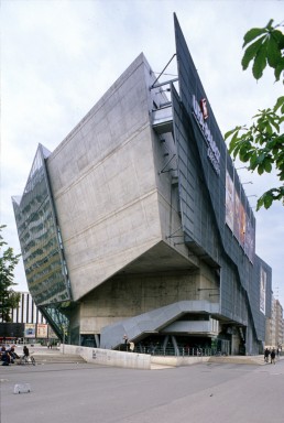 UFA-Palast in Dresden, Germany by architect Coop Himmelb(l)au