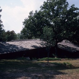 Residence in Fayetteville, North Carolina by architect Faye Jones