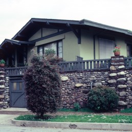 Martha Violet and Jane White House in Pasadena, California by architects Charles Greene, Henry Greene