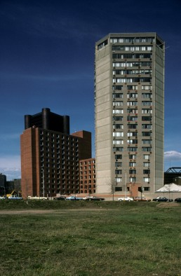 Tower One in New Haven, Connecticut by architect Charles Moore