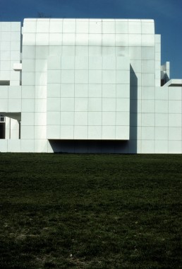 Hartford Seminary in Hartford, Connecticut by architect Richard Meier