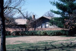 Dale Carter House in Tulsa, Oklahoma by architect O'Neil Ford
