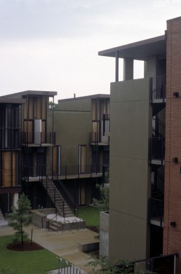 Tulane University, Willow Street Residence Hall in New Orleans, Louisiana by architects Mack Scogin, Merrill Elam, Scogin Elam and Bray