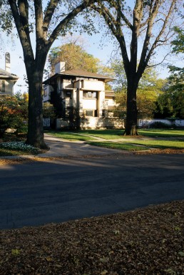William E. Martin House in Oak Park, Illinois by architect Frank Lloyd Wright