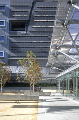 Morphosis Architecture San Francisco Federal Building Articulated Facade Operable Mesh Panels Eco Tech