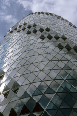 Norman Foster The Gherkin 30 St Mary Axe Swiss Re Tower London