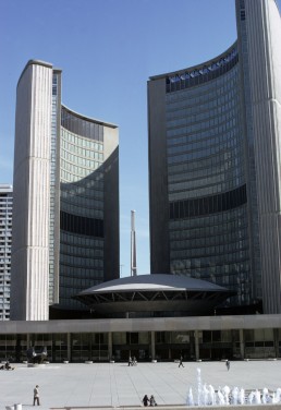 Nathan Phillips Square, Toronto City Hall in Toronto, Canada by architects Viljo Revell, Hannskarl Bandel