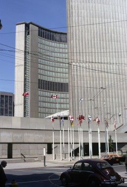 Nathan Phillips Square, Toronto City Hall in Toronto, Canada by architects Viljo Revell, Hannskarl Bandel