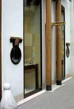 Schullin Jewelry Shop in Vienna, Austria by architect Hans Hollein