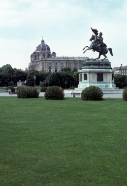 Erzherzog Karl Statue, Kunsthistorische Museum in Vienna, Austria by architects Gottfried Semper, Karl Freiherr von Hasenauer