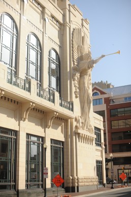 Nancy Lee and Perry R. Bass Performance Hall in Fort Worth, Texas by architect David Schwartz