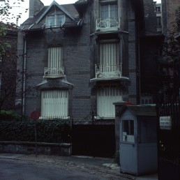 Hôtel Deron-Levent in Paris, France by architect Hector Guimard