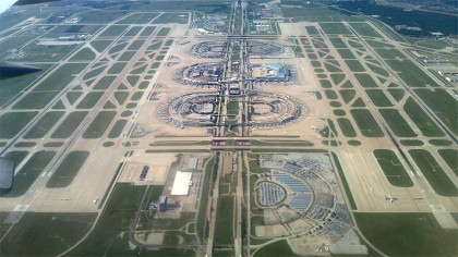 dfw-airport-from-north-800px