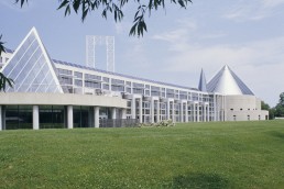 Canadian Museum of History in Ottawa, Canada by architect Douglas Cardinal Architect