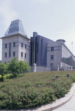 United States Embassy in Ottawa, Canada by architects Skidmore Owings & Merrill, David Childs