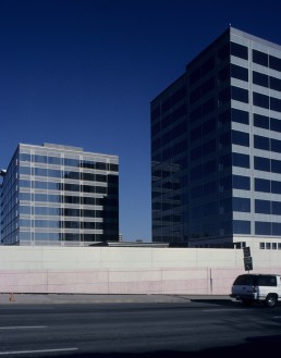 Centex Building in Dallas, Texas by architect Richard Keating