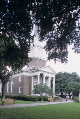Perkins Chapel at Southern Methodist University in Dallas, Texas by architect Mark Lemmon
