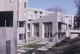 Mission Park Residential Halls in Cambridge, Massachussetts by architect Mitchell-Giurgola Associates